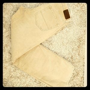 Dockers D3 Classic fit 33x32 excellent condition